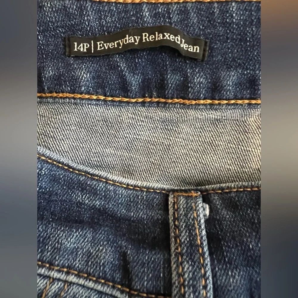 Talbots Everyday Relaxed Jeans Women’s Size 14P Blue Medium Wash - Picture 5 of 8